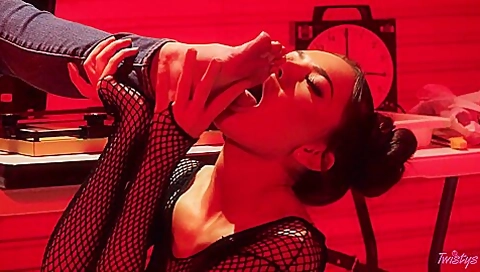 Sabina Rouge, Lilly Bell - Totm - In The Darkroom